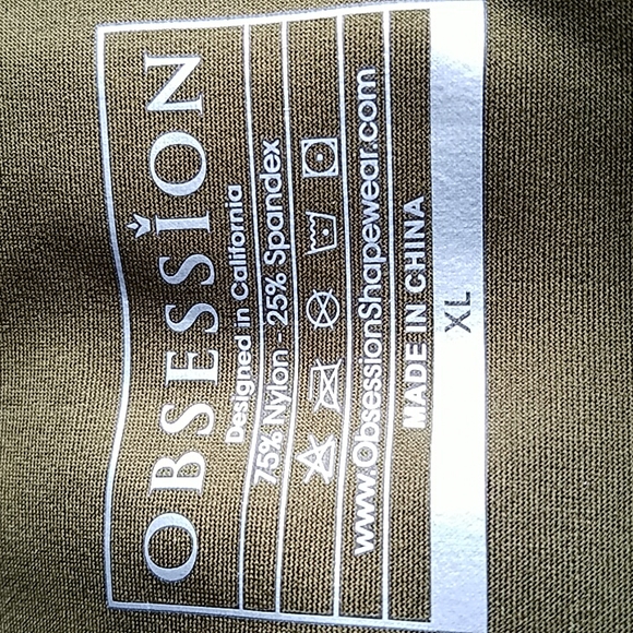 OBSESSION Scrunch Butt Shapewear Leggings W/ Pockets!! Like New! - Picture 2 of 5